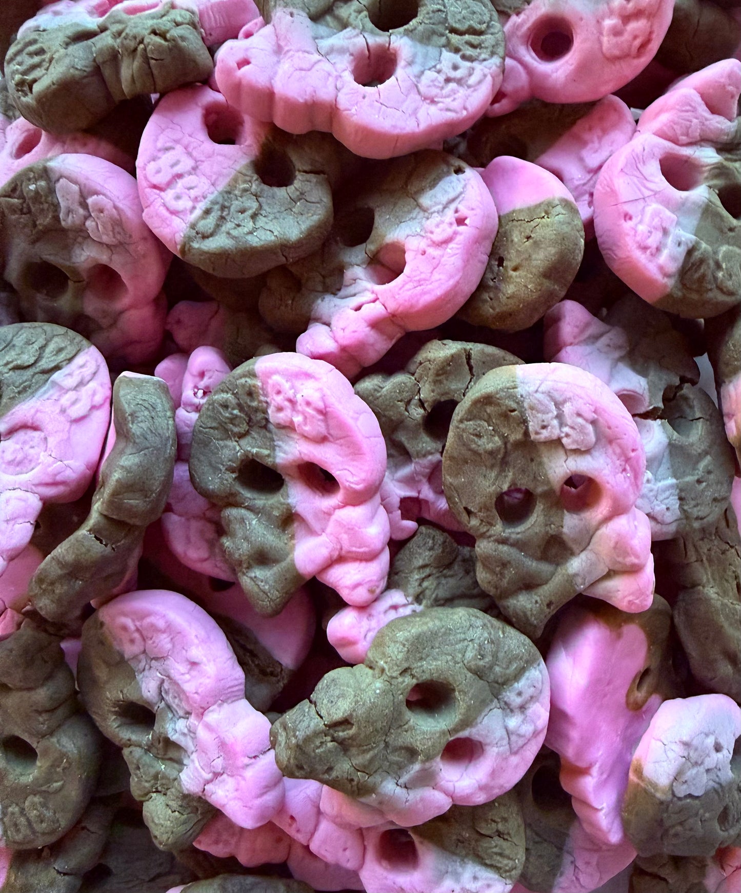BUBS Raspberry & Licorice Foam Skulls